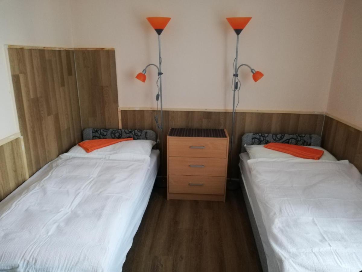 Arany Barany Vendegfogado Bed & Breakfast เลเตนเย ภายนอก รูปภาพ