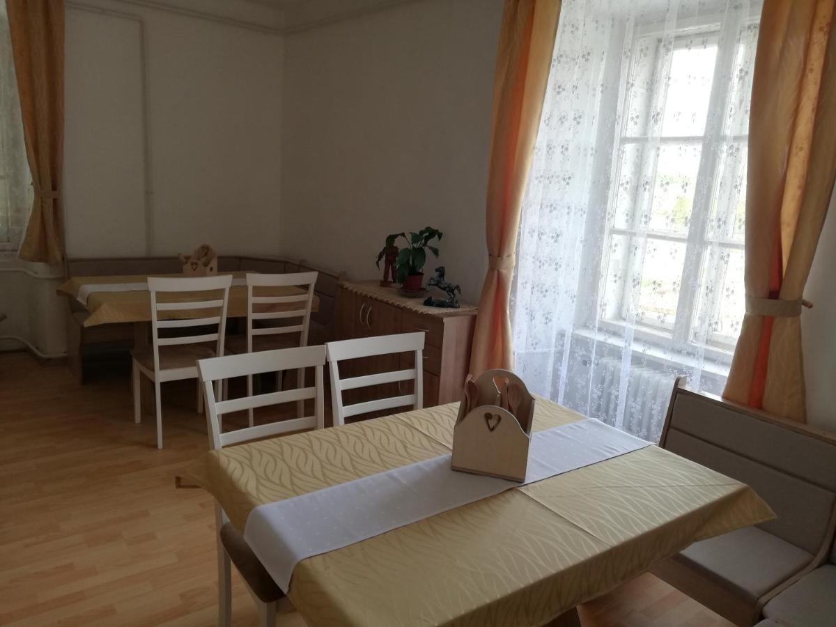 Arany Barany Vendegfogado Bed & Breakfast เลเตนเย ภายนอก รูปภาพ