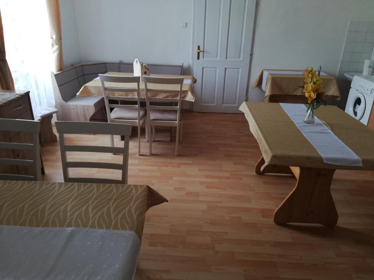 Arany Barany Vendegfogado Bed & Breakfast เลเตนเย ภายนอก รูปภาพ